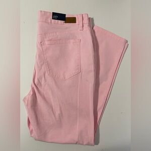 NWT Women’s Crown & Ivy Pink Colored Denim.